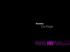 Красивых девушек брюнеток с длинными волосами эротические