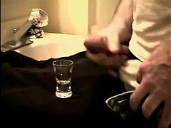 Гей напоил друга снотворным