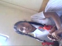 Очень молодые школьницы