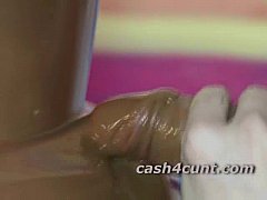 Телка занимается виртом по камере частное