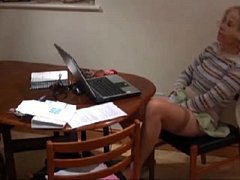 Зрелые женщины в поезде